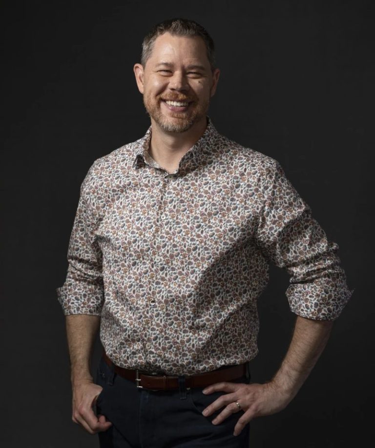 6872bd4be1c1fed237f2b575_b8785db7c80961bc8b14d0c89ca55d45_tg-shoot-flower-hips