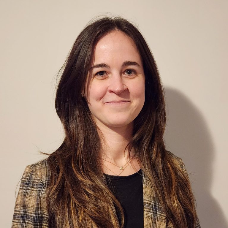 Spkr_Hdsht_Leahy-Barb-1